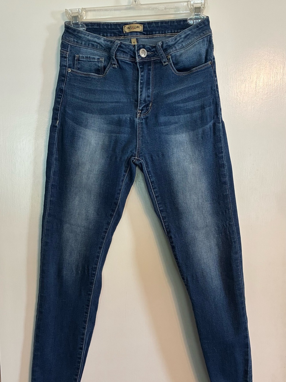 Women's Skinny Jeans in Washed Blue - Classic Stretch Fit